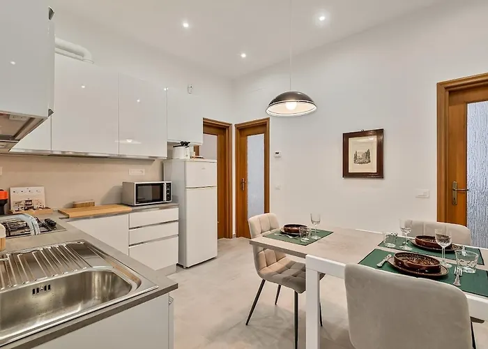 Apartament Casadicavour 5terre Reach Everything By Foot Ac La Spezia